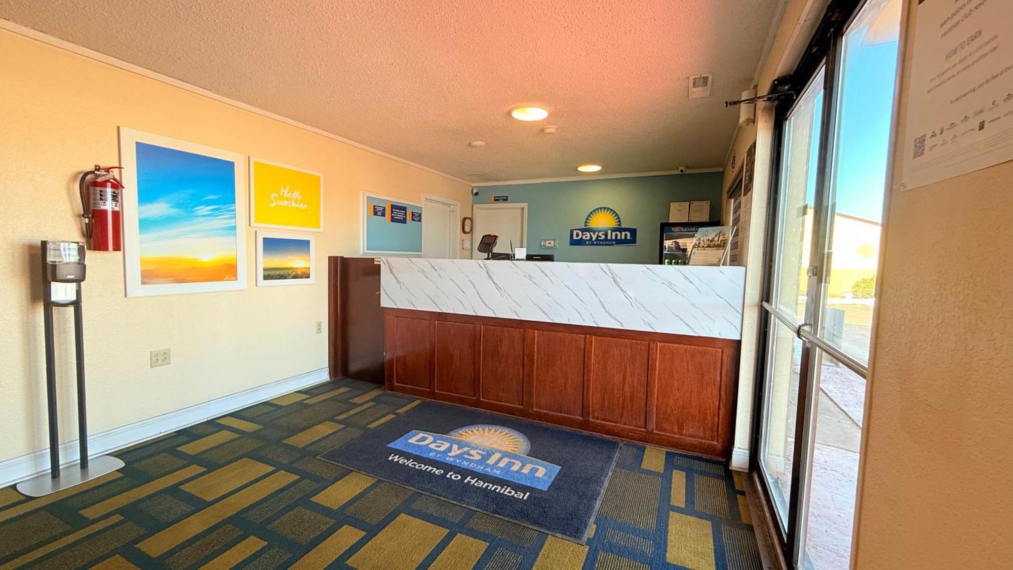 Days Inn By Wyndham Hannibal Exterior photo