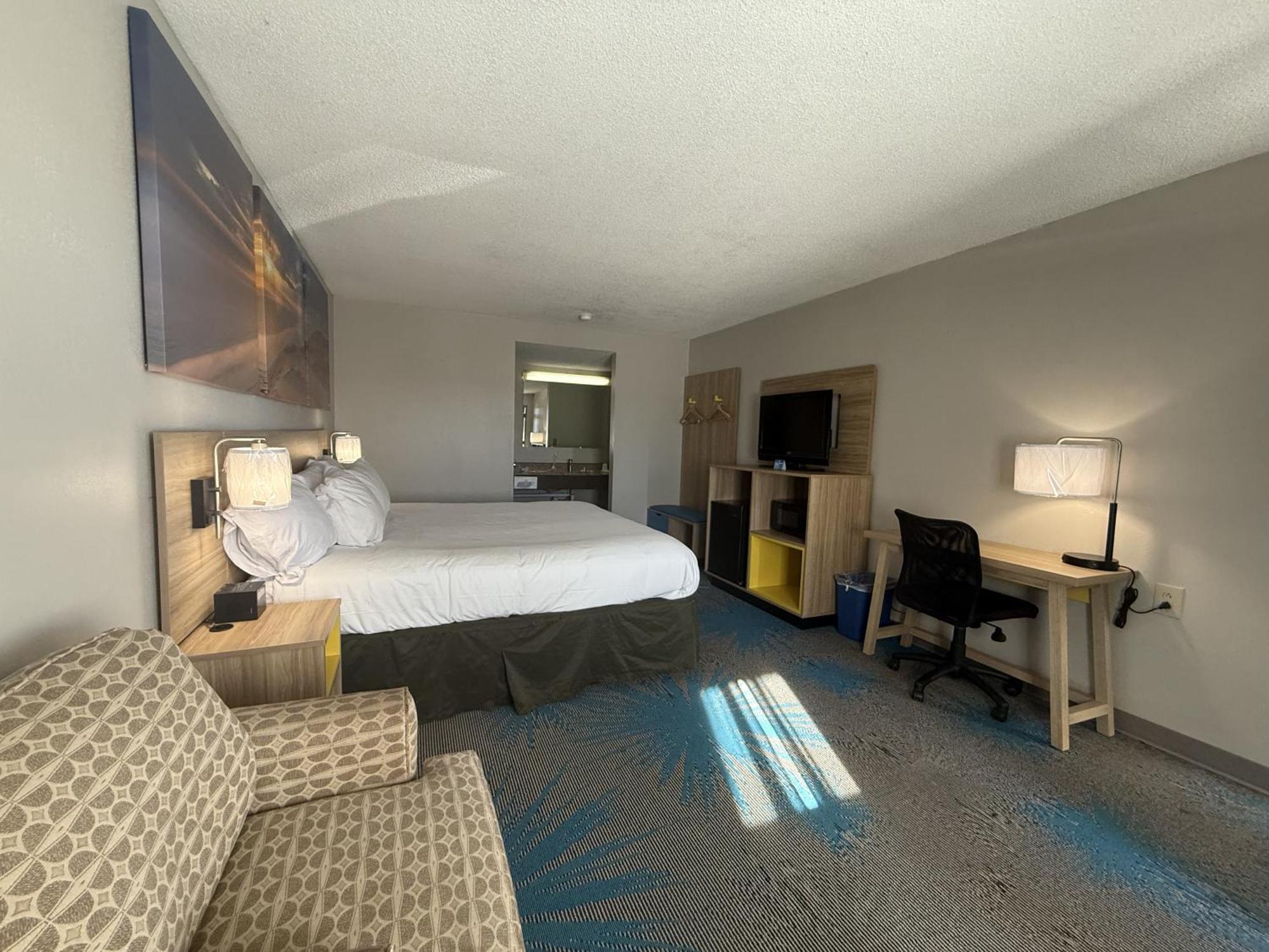 Days Inn By Wyndham Hannibal Exterior photo